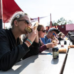 Velsmag og velgørenhed på Roskilde Festival